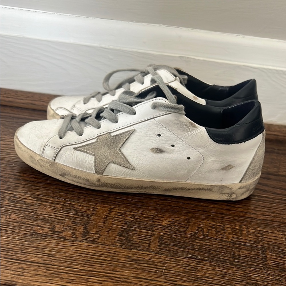 Golden Goose Sneakers